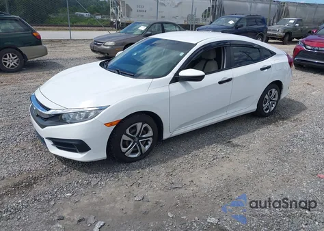 2018 Honda Civic Lx z USA, uszkodzony, nr VIN 2HGFC2F59JH591816